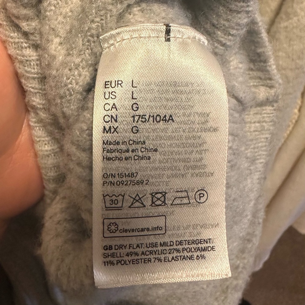 Puff Sleeve Grey Sweater - Picture 5 of 5